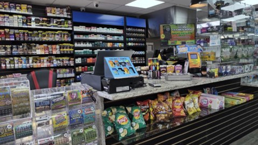 Gas Station and Mechanic Shop w/ House in Pavo, GA