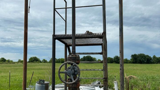 SW LA Oil Well and SWD well 8-10 BOPD