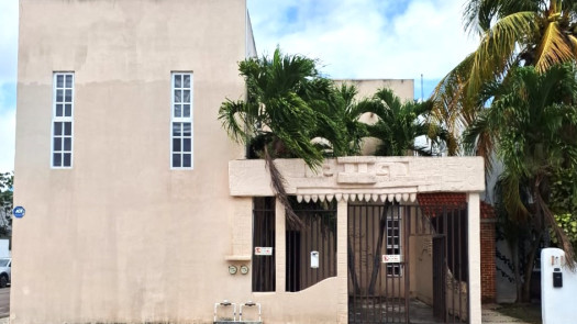 House Walking To The Beach