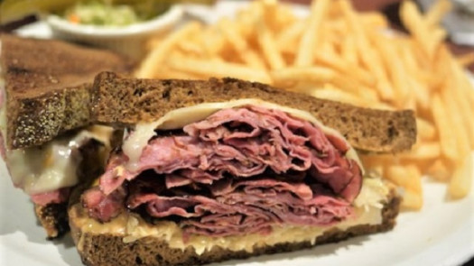 Great Restaurant - Busy Shopping Plaza - Treasure