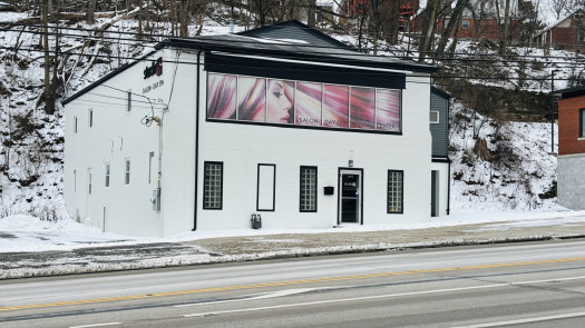 Prime Real Estate - Salon /Spa