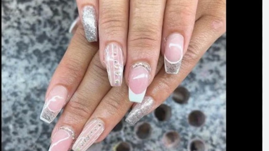 Nail Spa with Modern Design