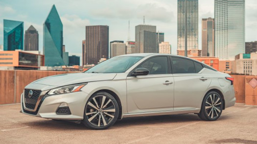 Thriving Peer-to-Peer Car Rental Business