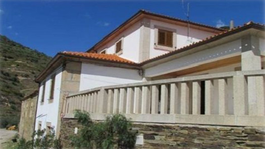 Farm in Douro 70Ha - Porto Wine Production