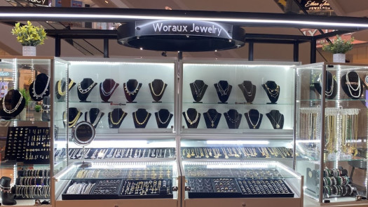 Jewelry Kiosk For Sale In Queens Center Mall