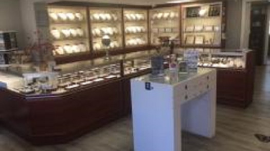 High End Jewelry Store For Sale in New York
