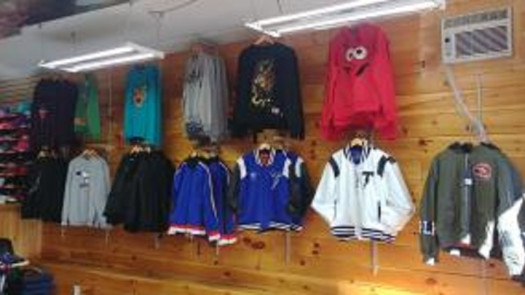 Men and Ladies Retail Shop in Hartford County, CT