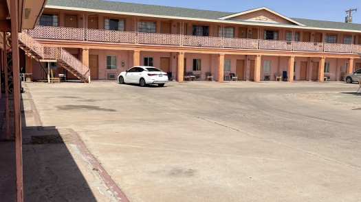 Independent Motel with Property in Holbrook, AZ