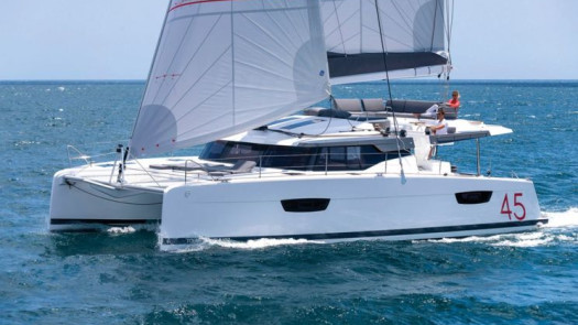 Catamaran Day-Cruise Company in Marseille