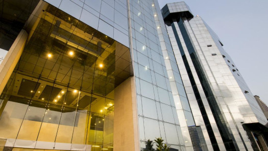 Serviced High-rise Office Spaces