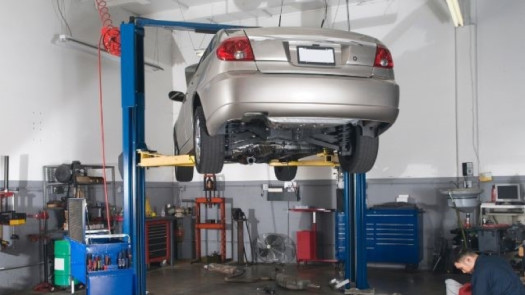 28-Year-Old Auto Repair & Lube Business with RE