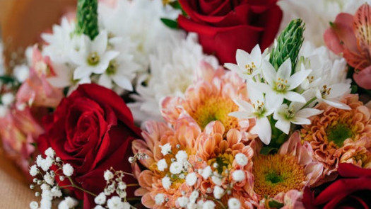 Flower Shop/ Arrangements/ Designs