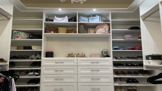 Custom Closet Design & Mfg. Co. in Affluent S. Florida Marketplace