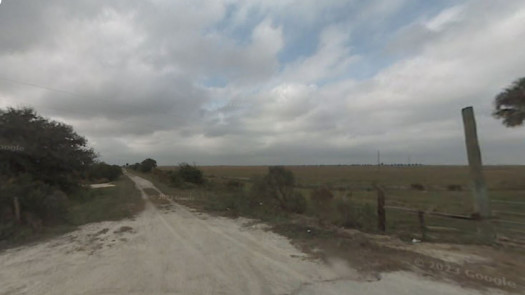 2.5 Acres in Okeechobee County Florida with Survey