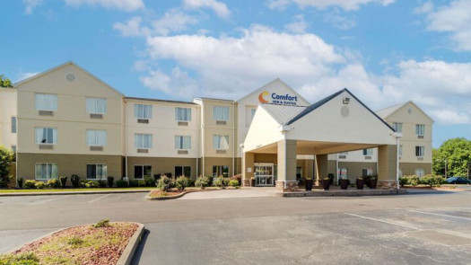 60 Room Comfort Inn & Suites in Kentucky
