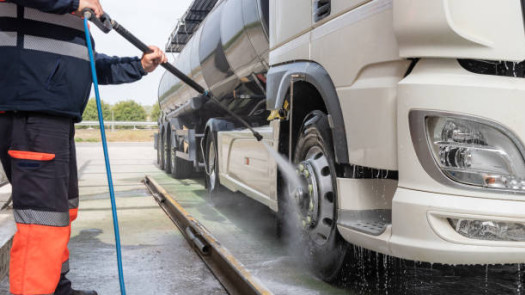 Very Profitable and Rapidly Growing Truck Wash
