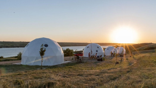 Seasonal Recreational Business On Buffalo Pound Lake