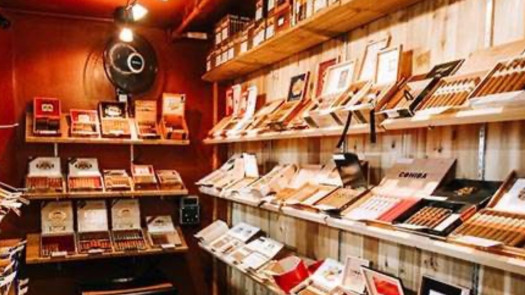 10 Premium Smoke & Cigar Shops