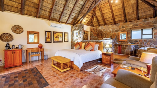 Turnkey 4-Star Lodge on 540 ha (South Africa)