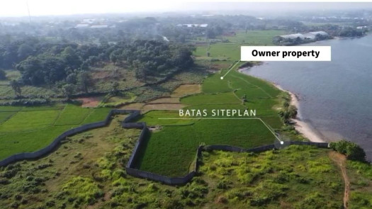 Bandengan Beachfront For Sale