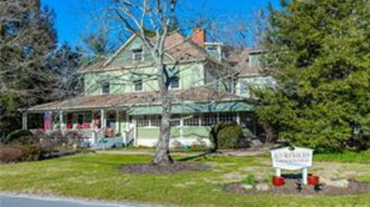 Black Mountain B & B