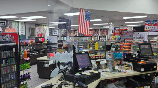 Truck Stop Gas Station with 8.45 Acres Property