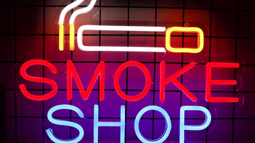 Reduced Price/ Successful Smoke Shop