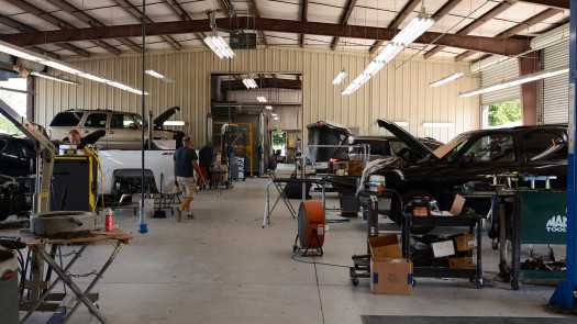 Very Profitable Mobile Auto Collision Business.