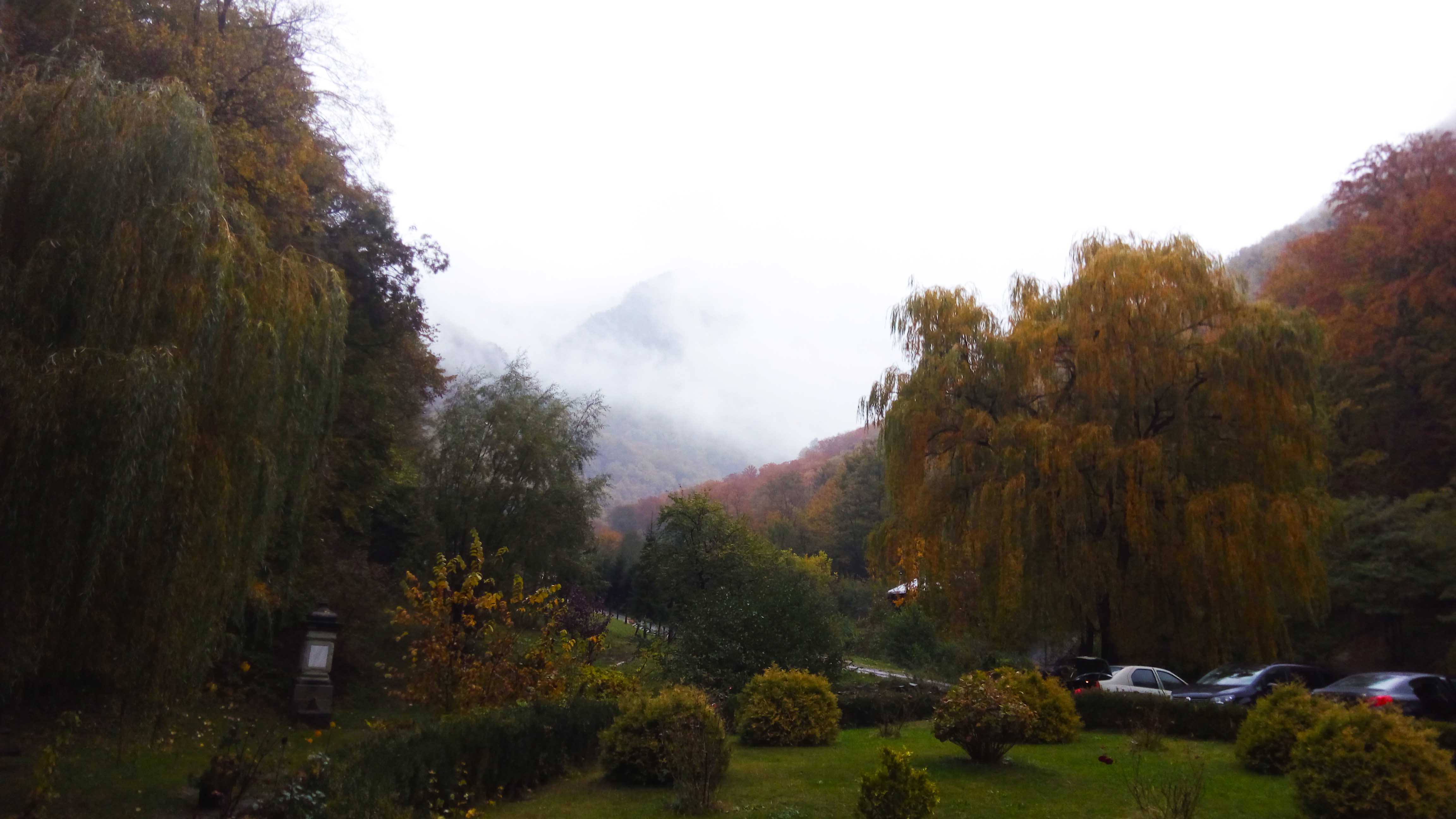 plecare pe traseu de la manastirea turnu