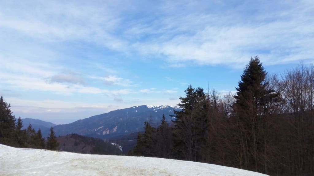 Masivul Piatra Mare vazut de pe partiile din Predeal