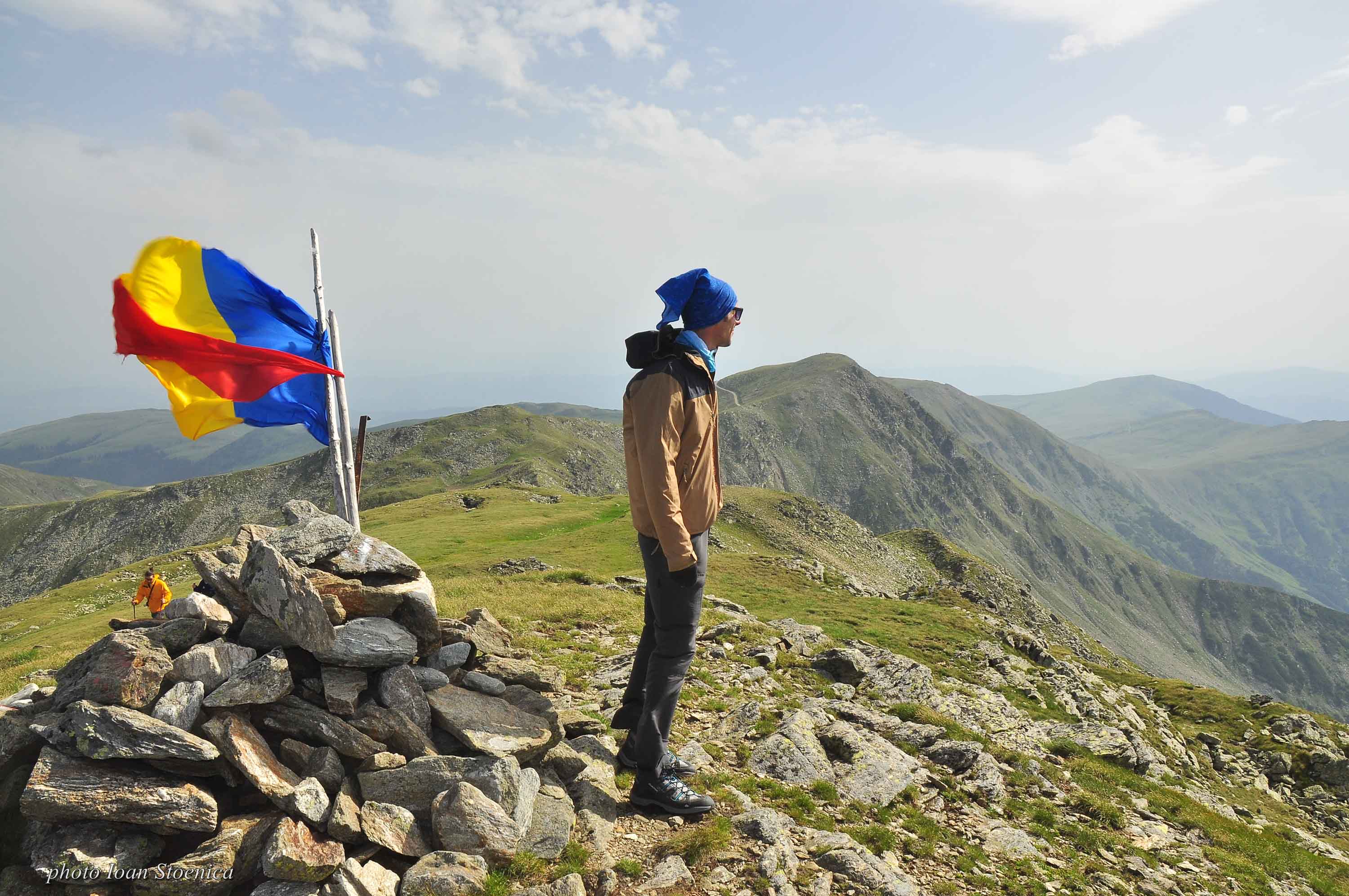 Pe Varful Iezerul Mare(2463m)
