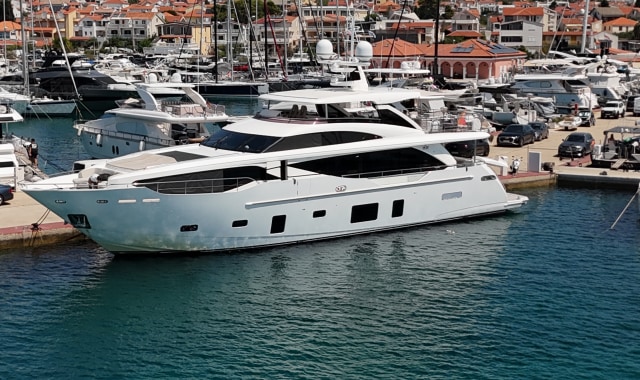 Princess 30M (Princess Yachts) | Merk & Merk