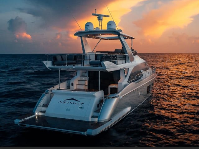 Azimut 66 Fly