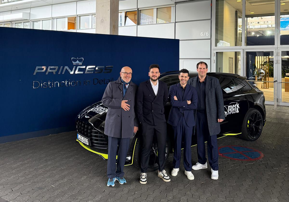 Shuttle boot Düsseldorf