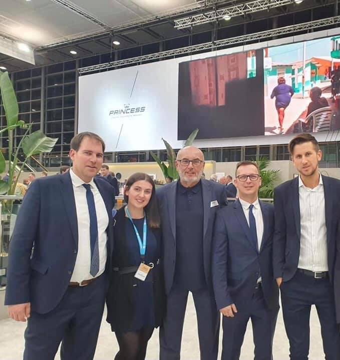 Merk und Merk Team bei Bootsmesse