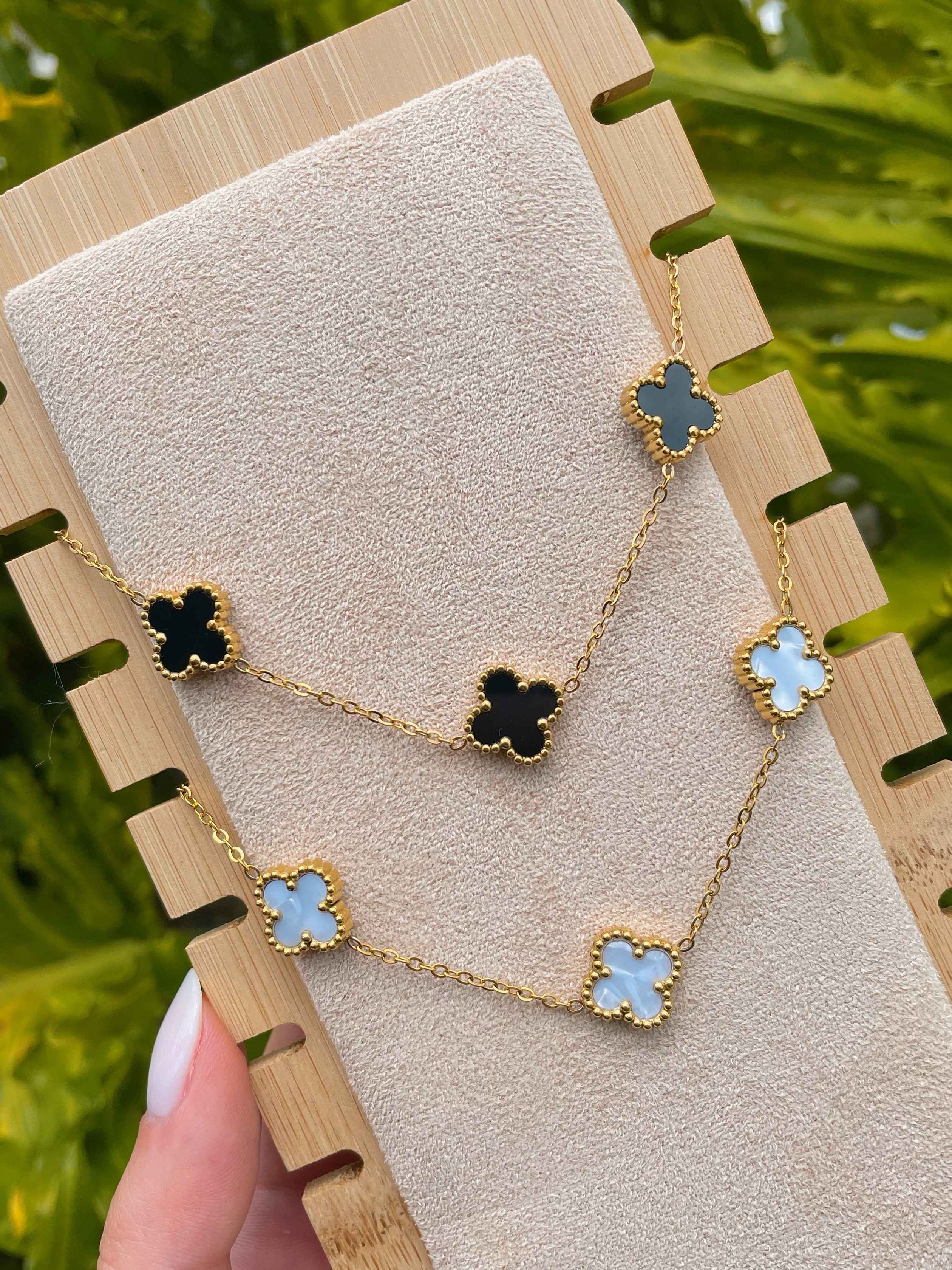 choker trebol negro