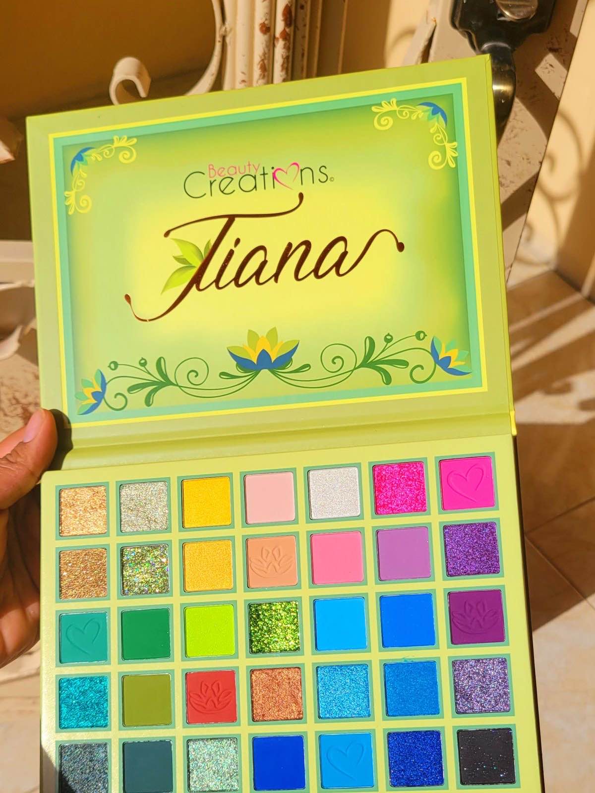 paleta de sombras tiana