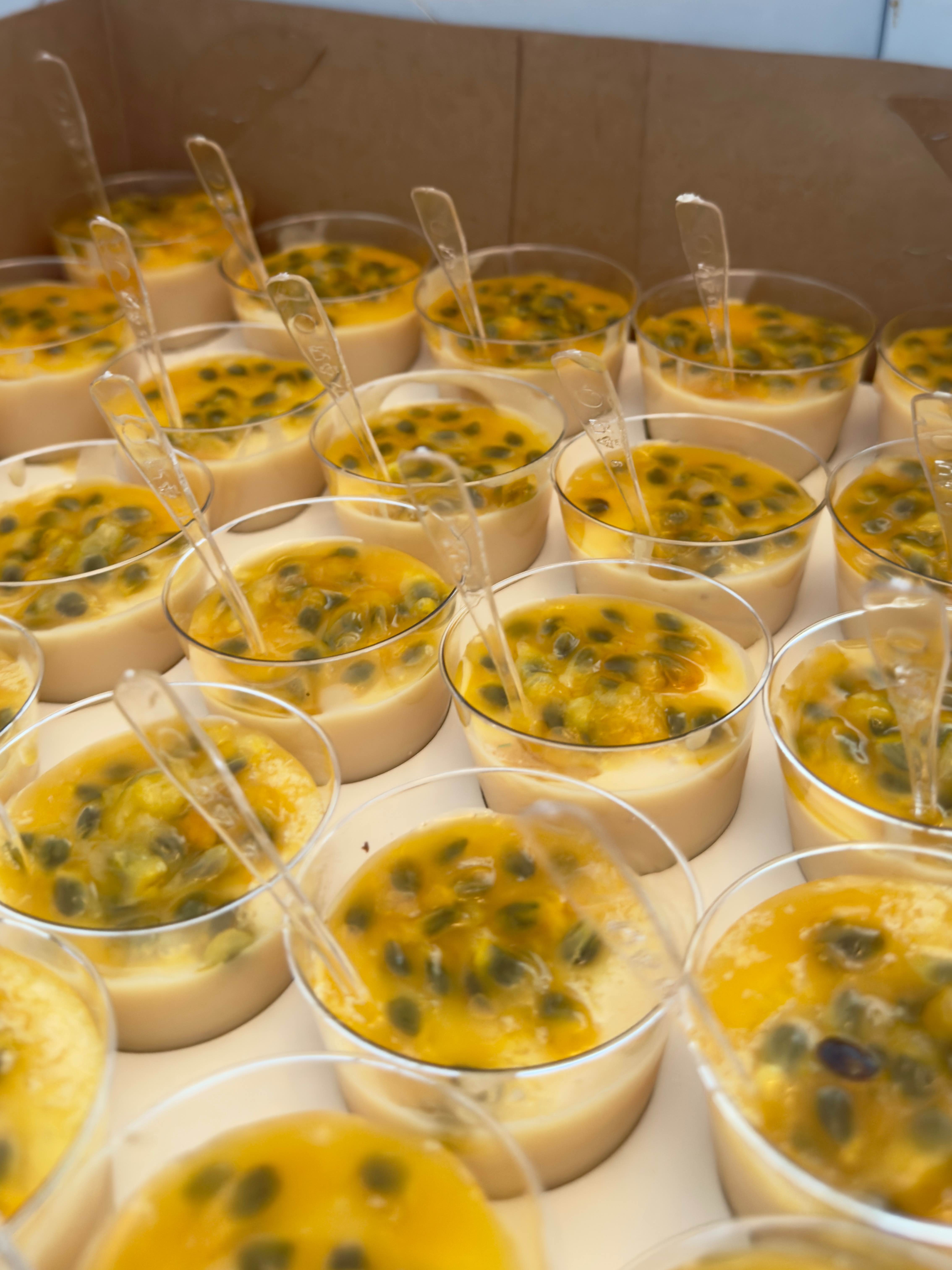 mousse de chinola shots