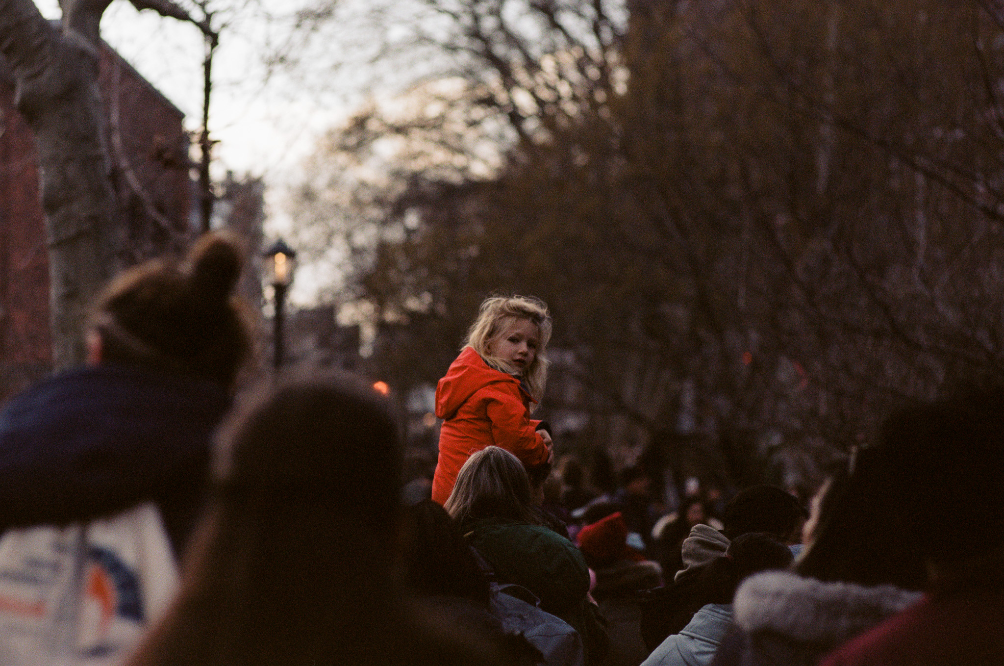 Little girl in Chinatown