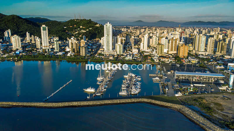 Porto da cidade de Itajaí - SC