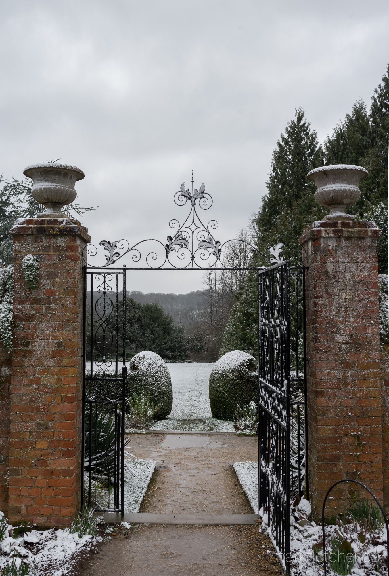 Polesden Lacey in the snow