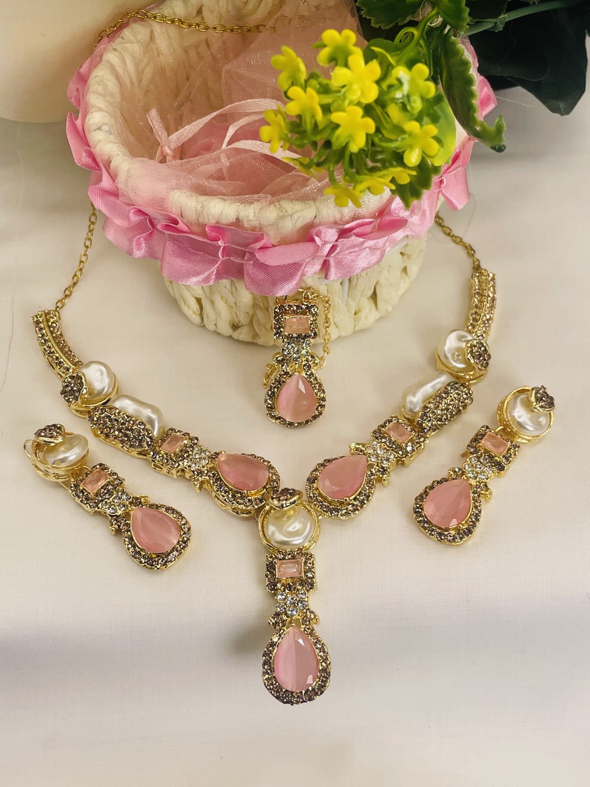 Elegant Pearl & Crystal Necklace Set