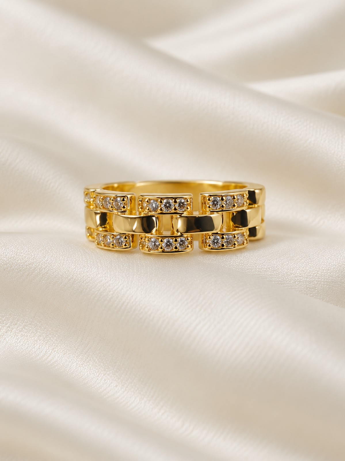 Royal Luxe Crystal Link Band Ring – Gold
