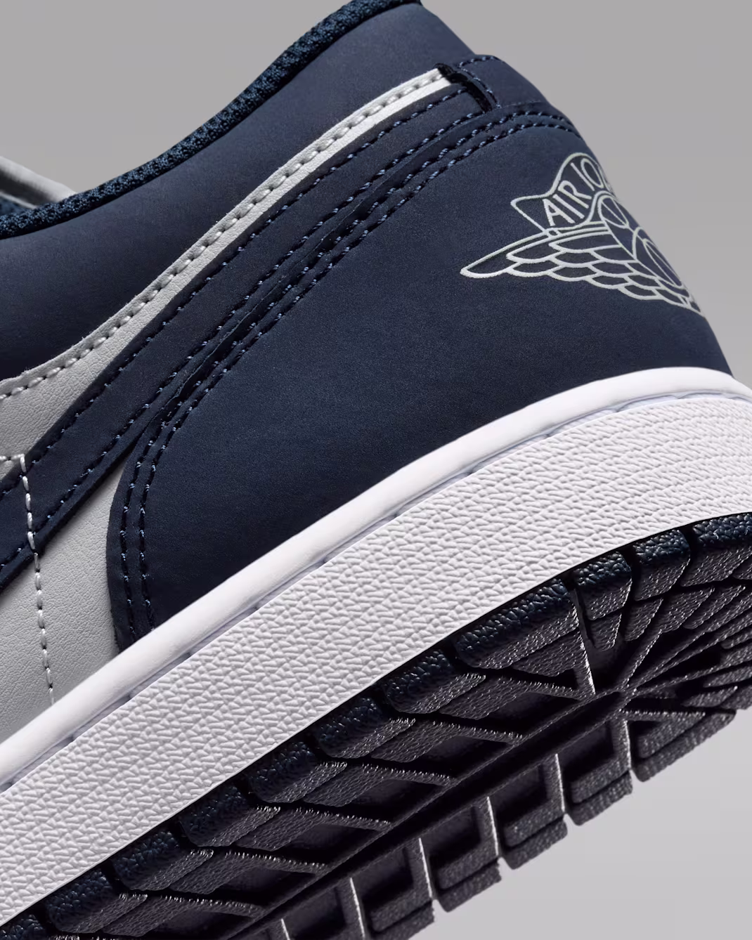Air Jordan 1 Low