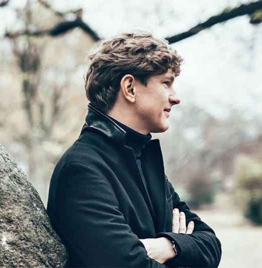 TSO - Lisiecki Plays Chopin