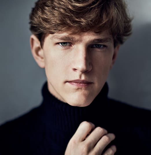 TSO - Lisiecki Plays Chopin