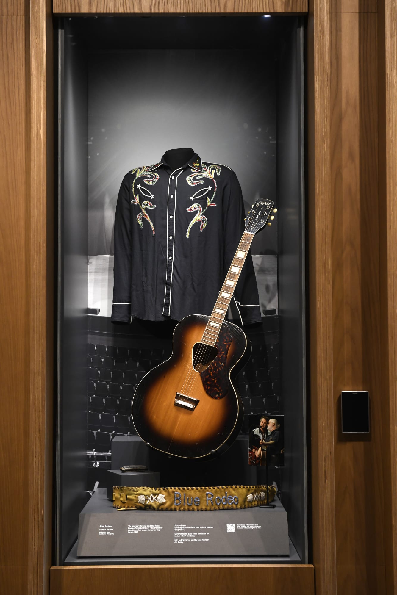 Jim Cuddy's shirt, Greg Keelor's guitar