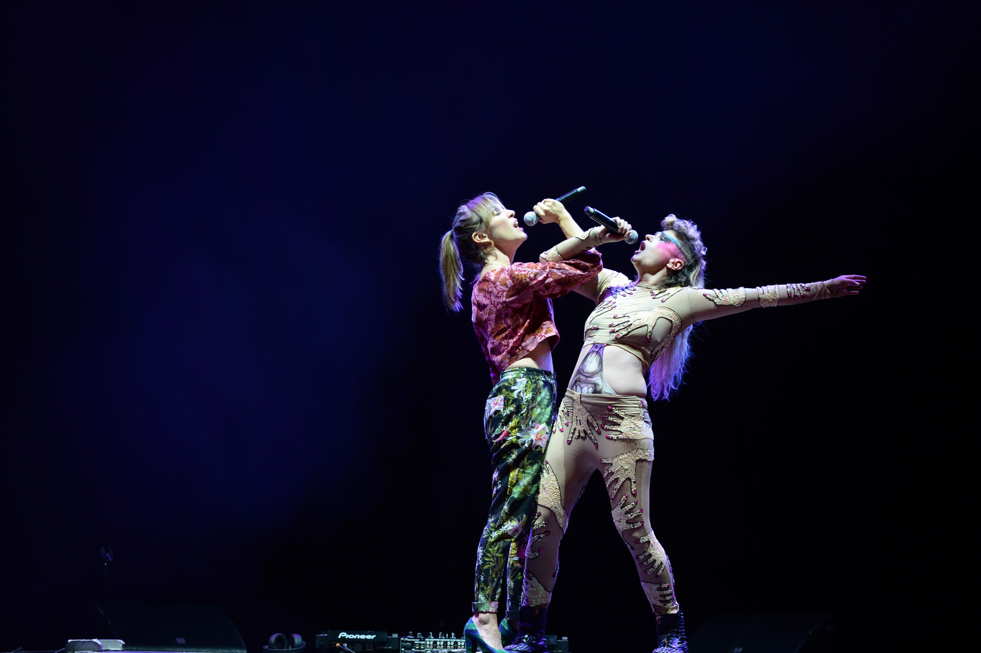 Live at Massey Hall - Peaches with Feist, August 2016