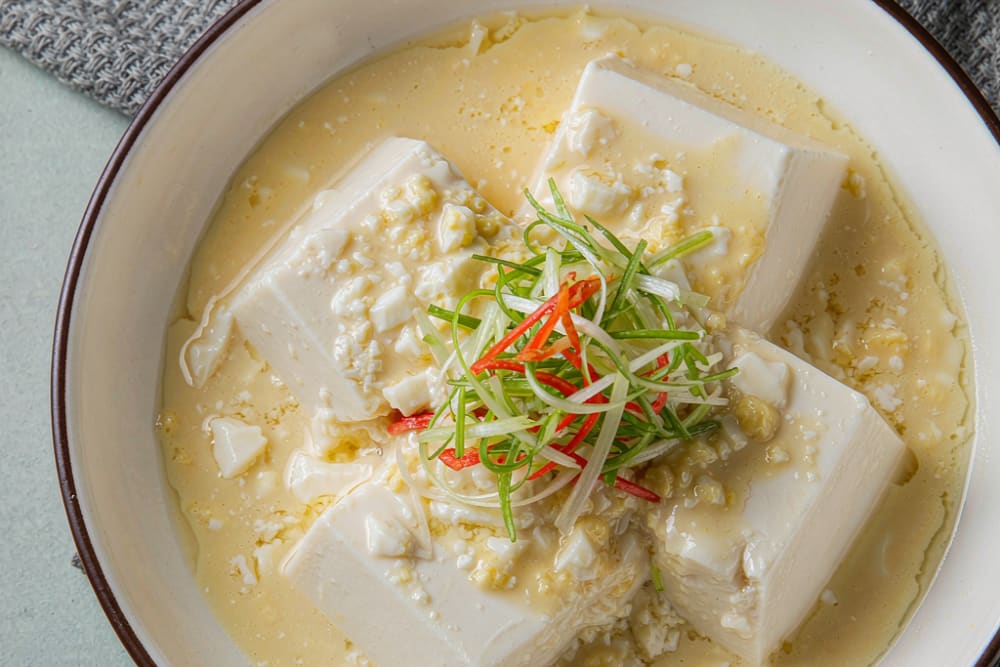 Tofu com Ovo (滑蛋豆腐) – O Tofu Cremoso que Derrete