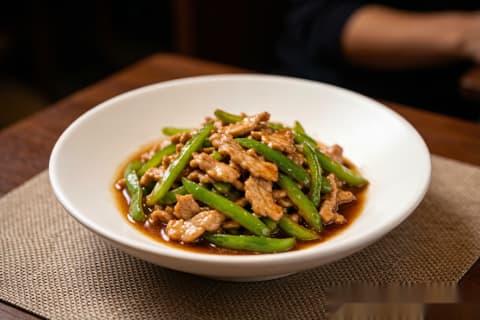 Carne de Porco com Pimentão (青椒肉丝) – Refogado Rápido